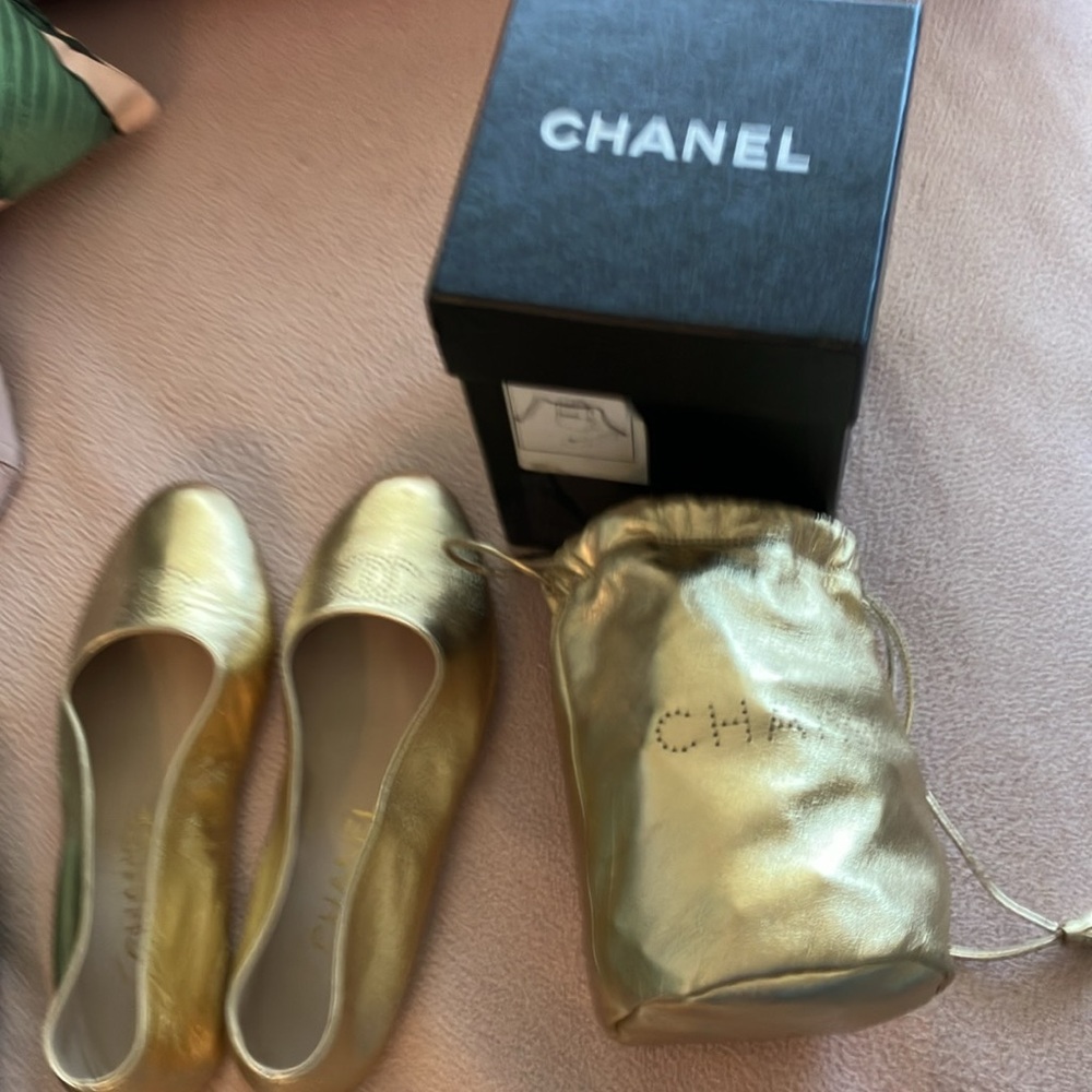 This price is the lowest i can go on these CHANEL gold ballet shoes, bag w/box